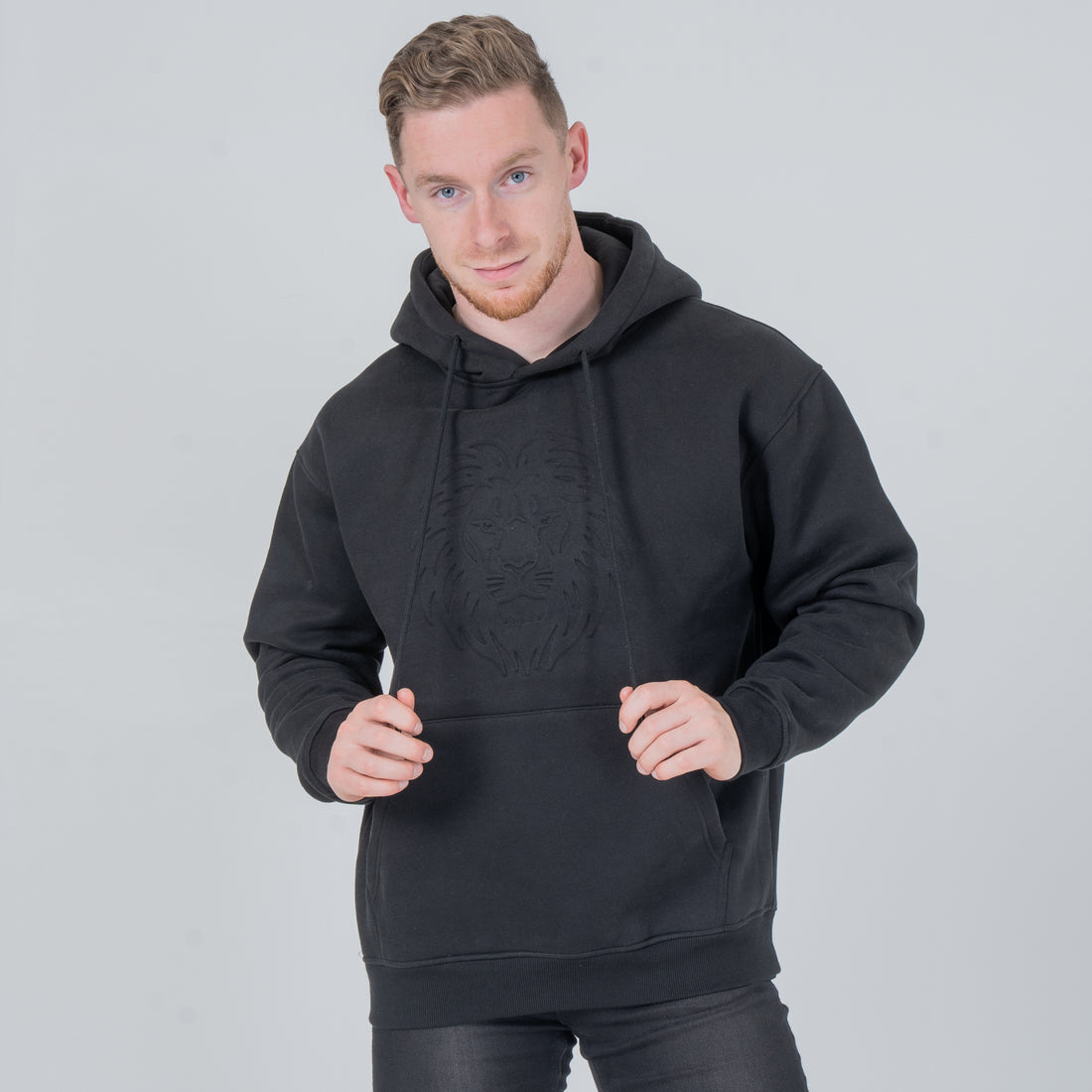 The Lion is Coming Hoodie - Black